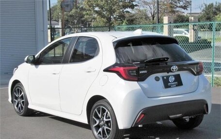 Toyota Yaris, 2021 год, 1 310 083 рублей, 9 фотография