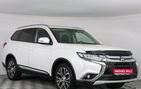 Mitsubishi Outlander III рестайлинг 3, 2017 год, 2 148 000 рублей, 3 фотография