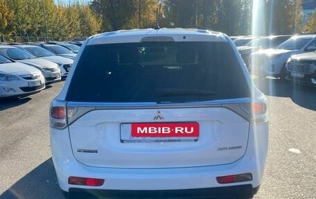 Mitsubishi Outlander III рестайлинг 3, 2012 год, 1 025 000 рублей, 5 фотография