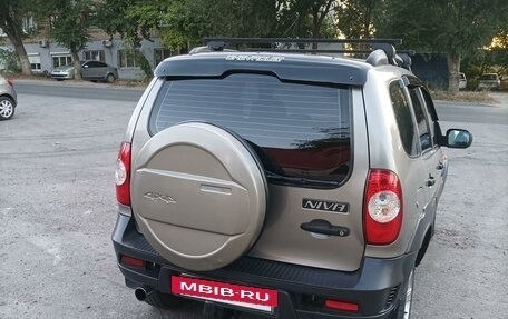 Chevrolet Niva I рестайлинг, 2011 год, 700 000 рублей, 4 фотография