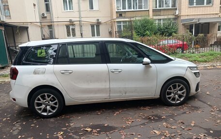 Citroen C4 Picasso II рестайлинг, 2018 год, 1 000 000 рублей, 3 фотография