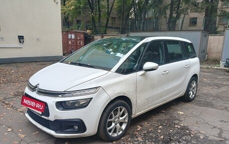 Citroen C4 Picasso II рестайлинг, 2018 год, 1 000 000 рублей, 5 фотография