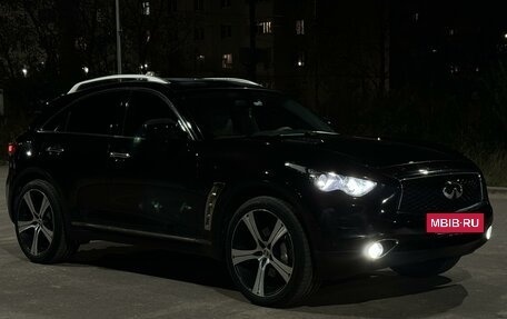 Infiniti FX II, 2012 год, 2 300 000 рублей, 11 фотография