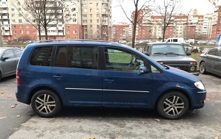 Volkswagen Touran III, 2007 год, 475 000 рублей, 3 фотография