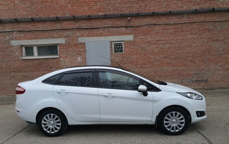 Ford Fiesta, 2016 год, 850 000 рублей, 9 фотография