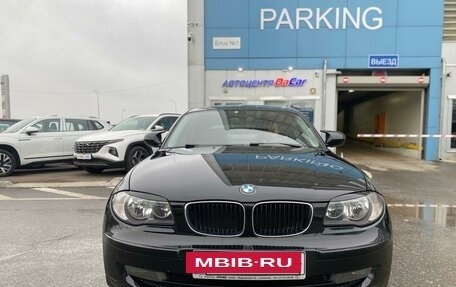 BMW 1 серия, 2011 год, 1 099 000 рублей, 7 фотография