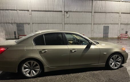 BMW 5 серия, 2004 год, 1 300 000 рублей, 18 фотография