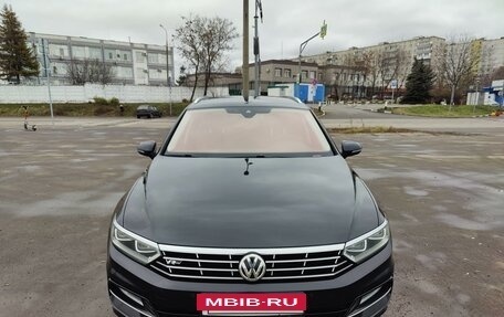 Volkswagen Passat B8 рестайлинг, 2016 год, 1 800 000 рублей, 14 фотография