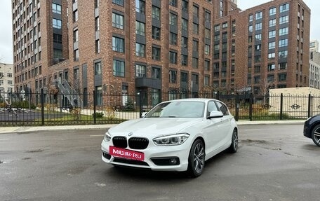 BMW 1 серия, 2018 год, 2 900 000 рублей, 2 фотография