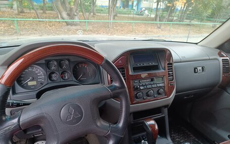 Mitsubishi Pajero III рестайлинг, 2006 год, 980 000 рублей, 3 фотография