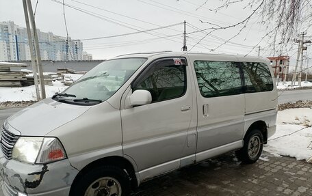 Toyota Grand HiAce I, 2000 год, 980 000 рублей, 3 фотография