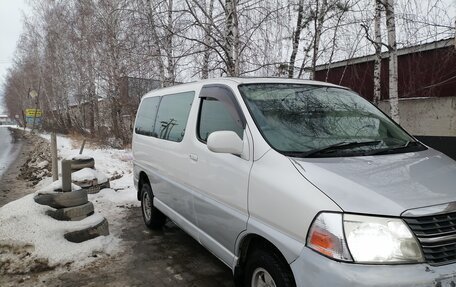 Toyota Grand HiAce I, 2000 год, 980 000 рублей, 4 фотография