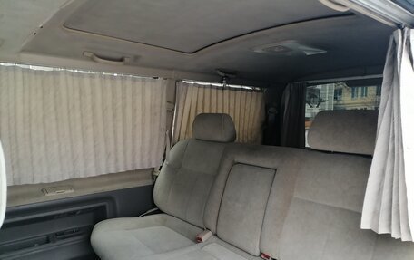 Toyota Grand HiAce I, 2000 год, 980 000 рублей, 11 фотография