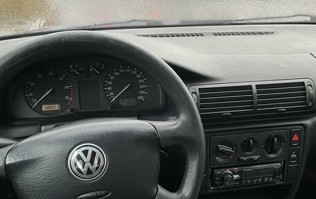 Volkswagen Passat B5+ рестайлинг, 1996 год, 233 000 рублей, 9 фотография