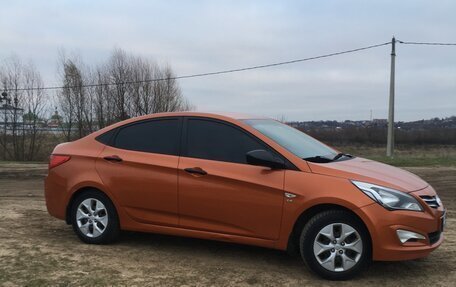 Hyundai Solaris II рестайлинг, 2015 год, 1 300 000 рублей, 4 фотография