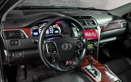 Toyota Camry, 2013 год, 1 780 000 рублей, 11 фотография