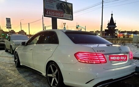 Mercedes-Benz E-Класс, 2013 год, 1 950 000 рублей, 5 фотография