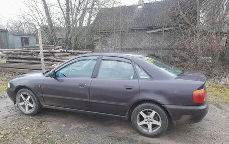 Audi A4, 1995 год, 350 000 рублей, 3 фотография