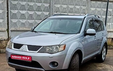 Mitsubishi Outlander III рестайлинг 3, 2007 год, 1 250 000 рублей, 1 фотография