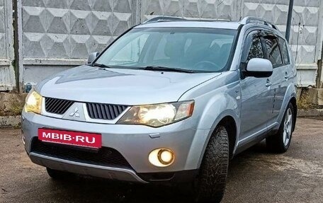 Mitsubishi Outlander III рестайлинг 3, 2007 год, 1 250 000 рублей, 4 фотография