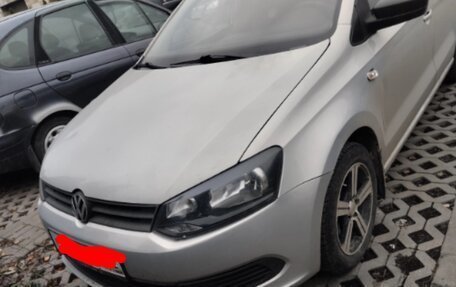 Volkswagen Polo VI (EU Market), 2013 год, 650 000 рублей, 2 фотография