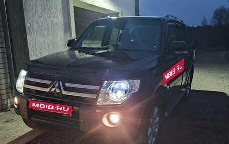 Mitsubishi Pajero IV, 2010 год, 3 фотография