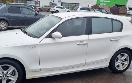 BMW 1 серия, 2008 год, 900 000 рублей, 4 фотография