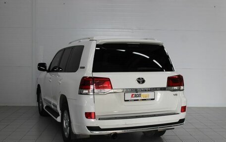 Toyota Land Cruiser 200, 2011 год, 3 100 000 рублей, 7 фотография