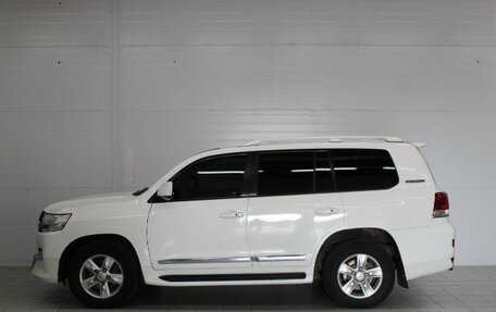 Toyota Land Cruiser 200, 2011 год, 3 100 000 рублей, 8 фотография