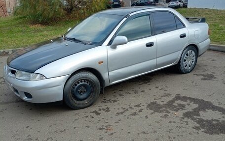 Mitsubishi Carisma I, 1998 год, 310 000 рублей, 3 фотография