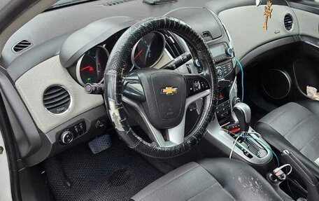 Chevrolet Cruze II, 2013 год, 900 000 рублей, 5 фотография