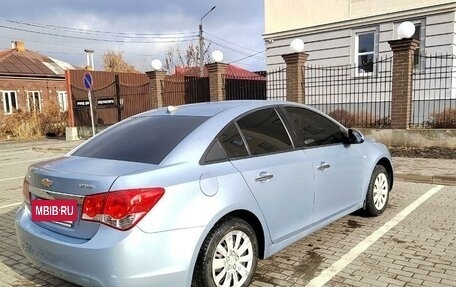 Chevrolet Cruze II, 2010 год, 695 000 рублей, 5 фотография