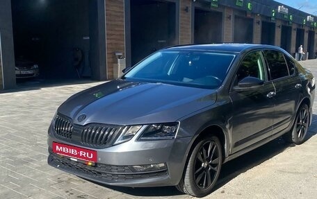 Skoda Octavia, 2018 год, 1 799 999 рублей, 2 фотография