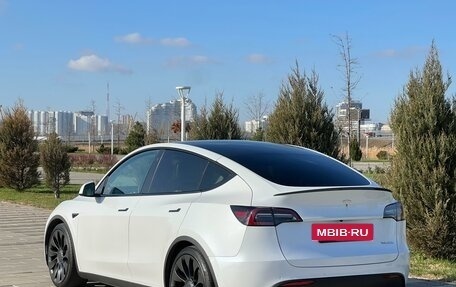 Tesla Model Y I, 2021 год, 5 300 000 рублей, 25 фотография