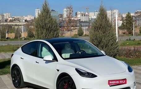 Tesla Model Y I, 2021 год, 5 300 000 рублей, 23 фотография