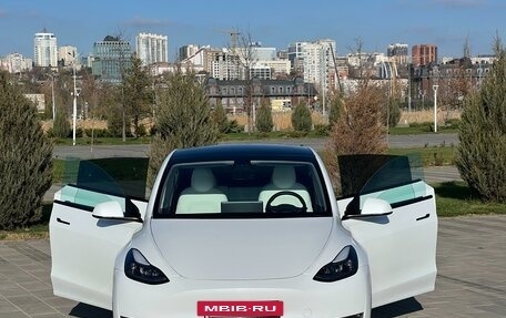 Tesla Model Y I, 2021 год, 5 300 000 рублей, 24 фотография