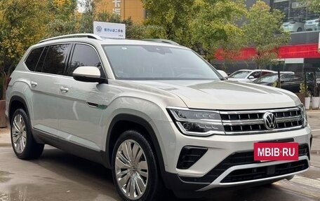 Volkswagen Teramont I, 2022 год, 4 750 000 рублей, 3 фотография