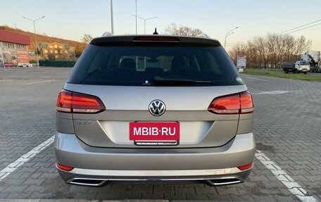 Volkswagen Golf VII, 2019 год, 1 600 000 рублей, 6 фотография