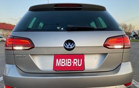 Volkswagen Golf VII, 2019 год, 1 600 000 рублей, 11 фотография