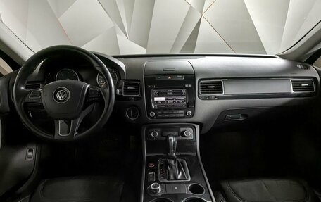 Volkswagen Touareg III, 2011 год, 2 225 000 рублей, 10 фотография