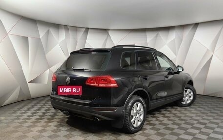 Volkswagen Touareg III, 2011 год, 2 225 000 рублей, 2 фотография