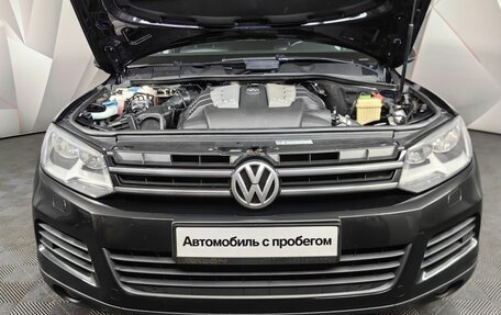 Volkswagen Touareg III, 2011 год, 2 225 000 рублей, 18 фотография