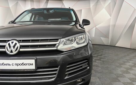 Volkswagen Touareg III, 2011 год, 2 225 000 рублей, 17 фотография