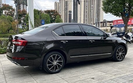 Skoda Octavia, 2021 год, 1 250 000 рублей, 4 фотография