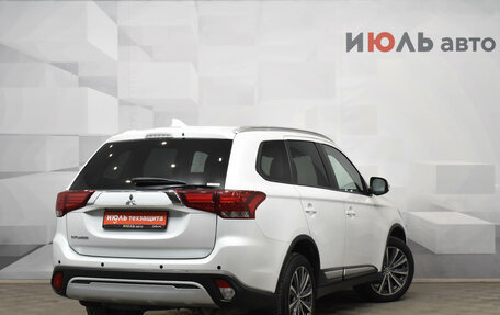 Mitsubishi Outlander III рестайлинг 3, 2020 год, 2 672 833 рублей, 7 фотография