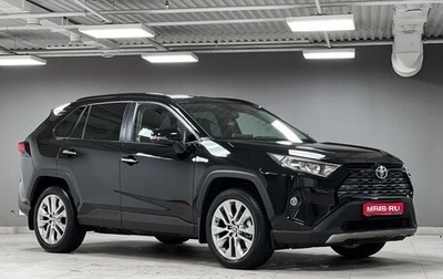 Toyota RAV4, 2019 год, 3 199 000 рублей, 1 фотография