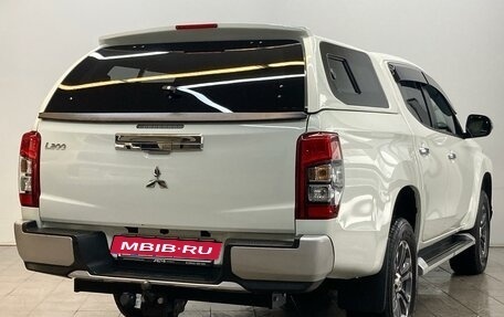 Mitsubishi L200 IV рестайлинг, 2021 год, 3 780 000 рублей, 6 фотография