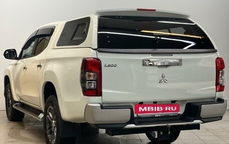 Mitsubishi L200 IV рестайлинг, 2021 год, 3 780 000 рублей, 8 фотография