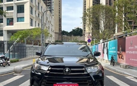 Toyota Highlander III, 2020 год, 3 390 000 рублей, 10 фотография