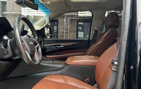 Cadillac Escalade IV, 2016 год, 4 550 000 рублей, 2 фотография